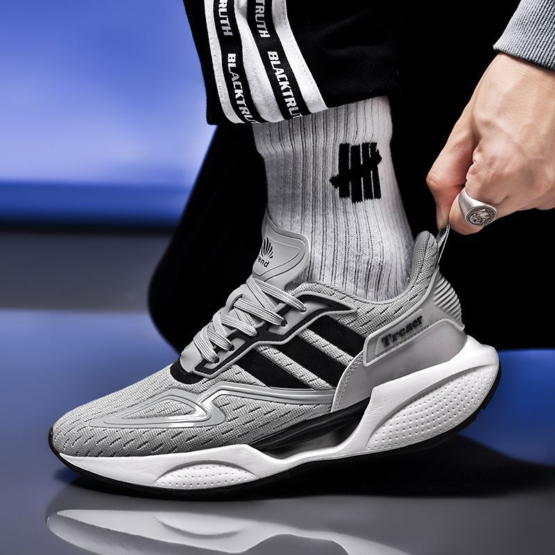 Fly-knit Sneakers Men's Mesh Breathable Lightweight And Comfortable