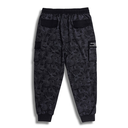 Left 88 characters right flat gray camouflage black pocket trousers